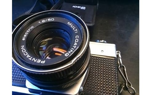 APPAREIL PHOTO PRAKTICA PLC3 AVEC FLASH (MANQUE VERRE)