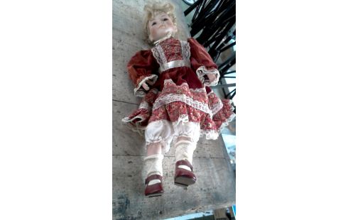 MUÑECA COLECCIONISTA