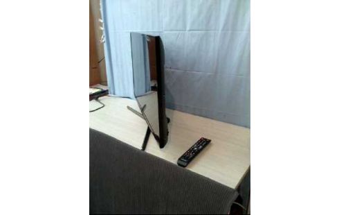 FERNSEHER SAMSUNG UE32J6250SU