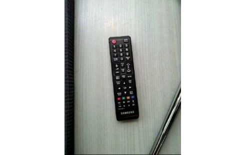 FERNSEHER SAMSUNG UE32F6470SSXZG