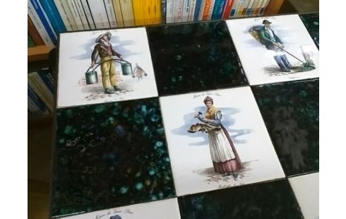 TABLE BASSE CARRELEE