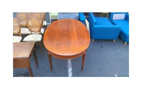 OVALE TAFEL WILDE KERSENBOOM