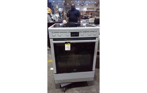 CUISINIERE VITROCERAMIQUE AEG TRIPHASÉ