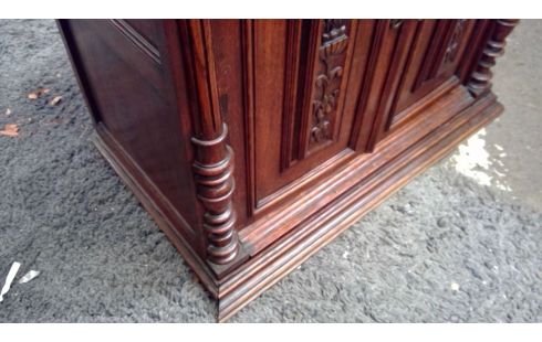 MEUBLE CHENE TETE DE LION