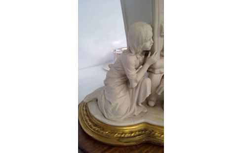 BEELD SANDRO MAGGIONI CAPODIMONTE