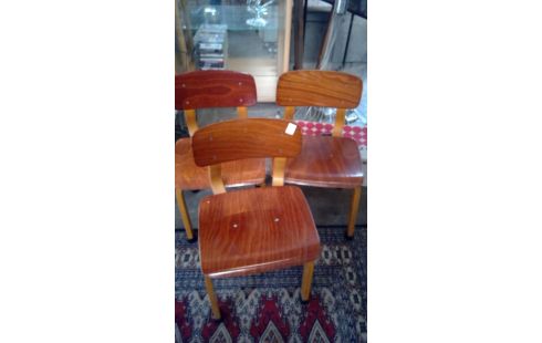 KINDERSTOEL HOUT  VINTAGE PP/STUK