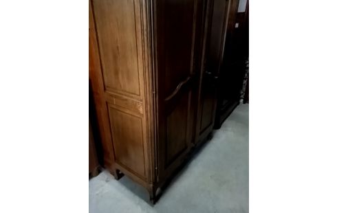 ARMOIRE 2PTS CHÊNE CLES