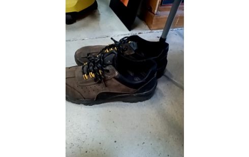 CHAUSSURES SÉCURITÉ POINTURE 44