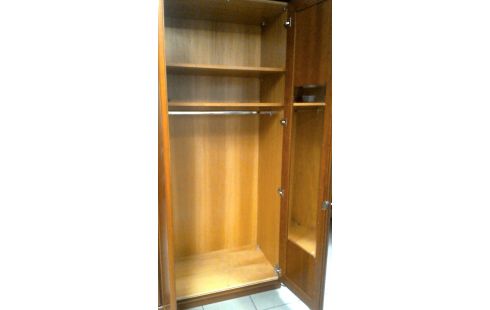 KLEERKAST 6 DEUREN KERSELAAR HULSTA