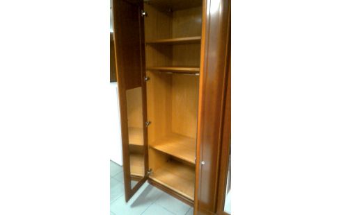 KLEERKAST 6 DEUREN KERSELAAR HULSTA