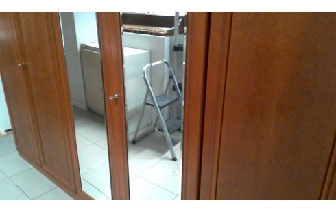 KLEERKAST 6 DEUREN KERSELAAR HULSTA