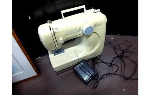 MACHINE A COUDRE LIFETEC