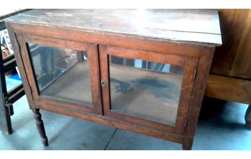 KASTJE OUD HOUT GLAS 2 DEUREN