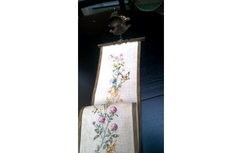 SONNETTE MURAL MET CUIVRE, , DRAP BRODE