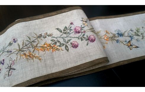 SONNETTE MURAL MET CUIVRE, , DRAP BRODE