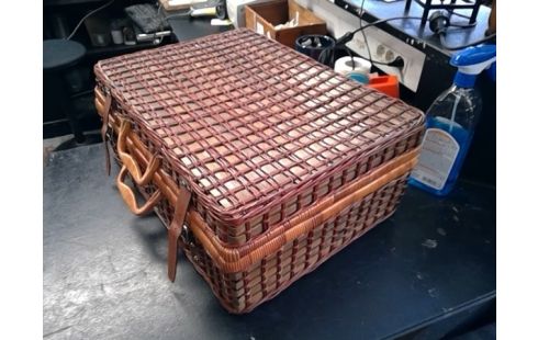 PANIER PIC NIC EN L ETAT