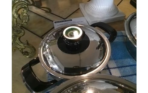 LOT DE 4 CASSEROLES AMC AVEC THERMOSTAT