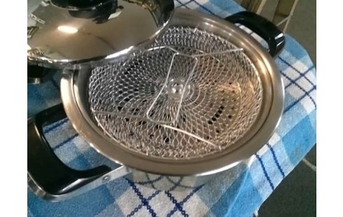 LOT DE 4 CASSEROLES AMC AVEC THERMOSTAT