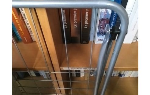 ETENDOIR A LINGE GRIS