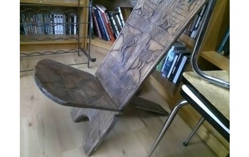 CHAISE AFRICAINE