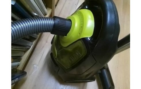 ASPIRATEUR MOULINEX VERT