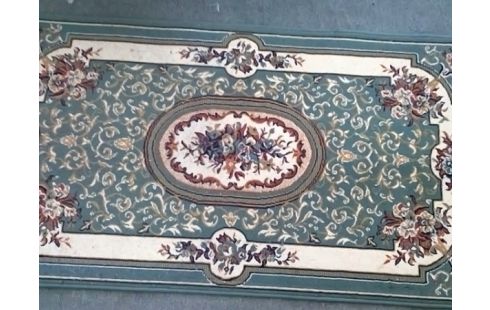 TAPIS VERT 148CM X 80CM