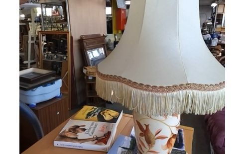 LAMPE BLANCHE FLORALE