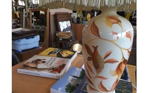 LAMPE BLANCHE FLORALE