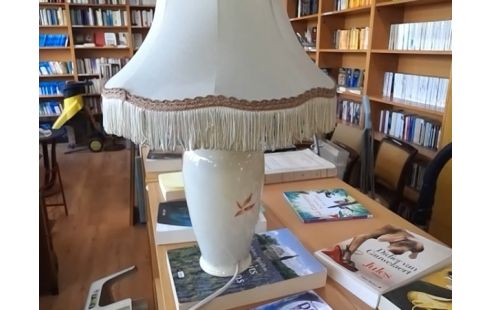 LAMPE BLANCHE FLORALE