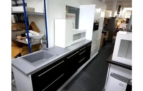 CUISINE EQUIPEE LAQUÉ BLANCHE