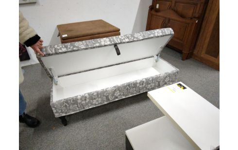 COFFRE BOUT DE LIT IKEA