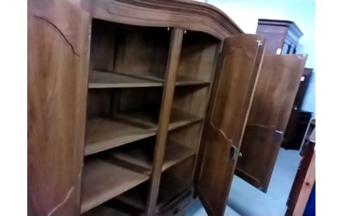 ARMOIRE CHENE MASSIF 3 PORTES CLÉS