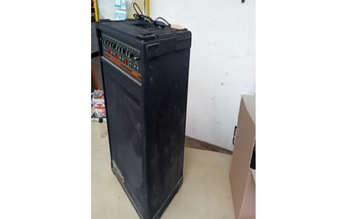 AMPLI COBRA 90 KEYBOARD CARLSBRO + ACC