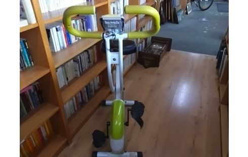 VELO D'APPARTEMENT ULTRASPORT