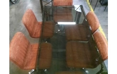 TABLE DESSUS VERRE PIEDS CHROMÉS