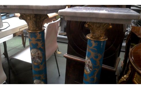 PIED DE STAL LOT VAN 2