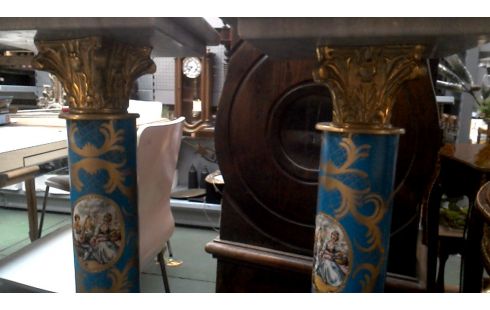 PIED DE STAL LOT VAN 2