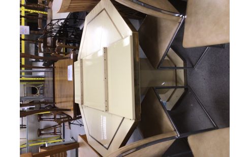 TABLE LAQUE BEIGE ET DORÉ AVEC ALLONGE