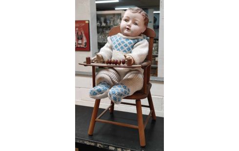 POUPEE ANCIENNE CHAISE