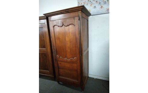 BONNETIERE MERISIER STYLE LOUIS XV