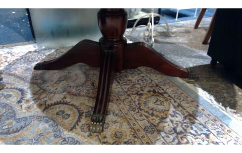 TABLE BASSE RONDE PIEDS GRIFFES