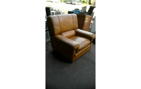FAUTEUIL CLUB CUIR CAMEL