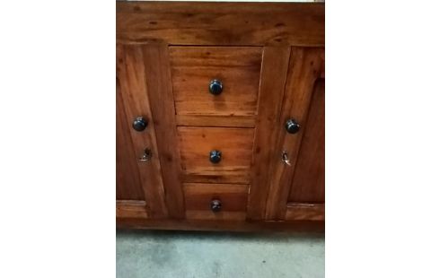 BUFFET BAS BOIS EXOTIQUE CLES