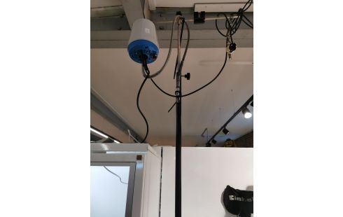 OUTIL DE BIJOUTERIE DONT PERSEUCE SUSPENDUE+SUPPORT + ÉTAU DE PRÉCISION + SUPPORT