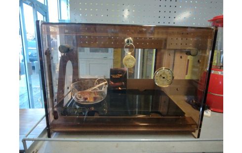 USTENSILE CAVE A CIGARES GÉRARD GENÈVE LUCITE