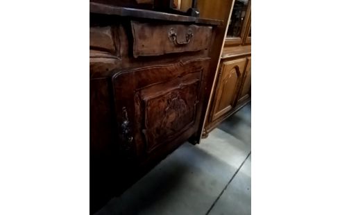 BUFFET VAISSELIER TRIDENTS ET CHEVAUX CLÉS