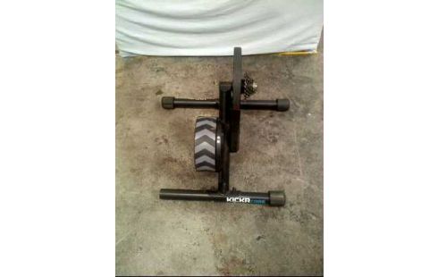 ROLLENTRAINER <WAHOO> KICKR CORE