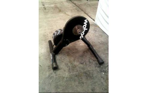 ROLLENTRAINER <WAHOO> KICKR CORE