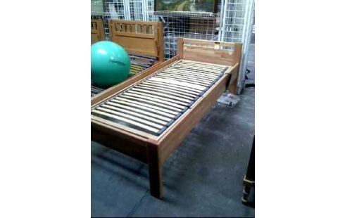 BED, , HOUT
