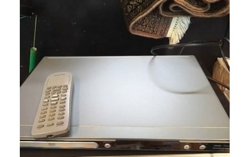 LECTEUR DVD SCHNEIDER TELECOMMANDE